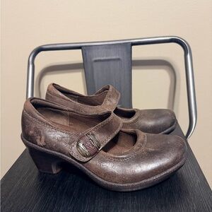 Montana West Brown Leather Heels